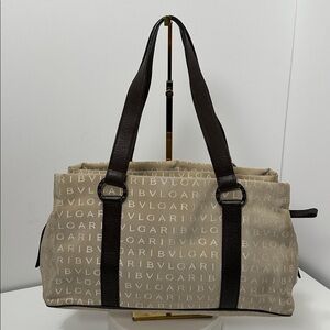 💯Authentic Bvlgari Logomania Tote Bag🍀